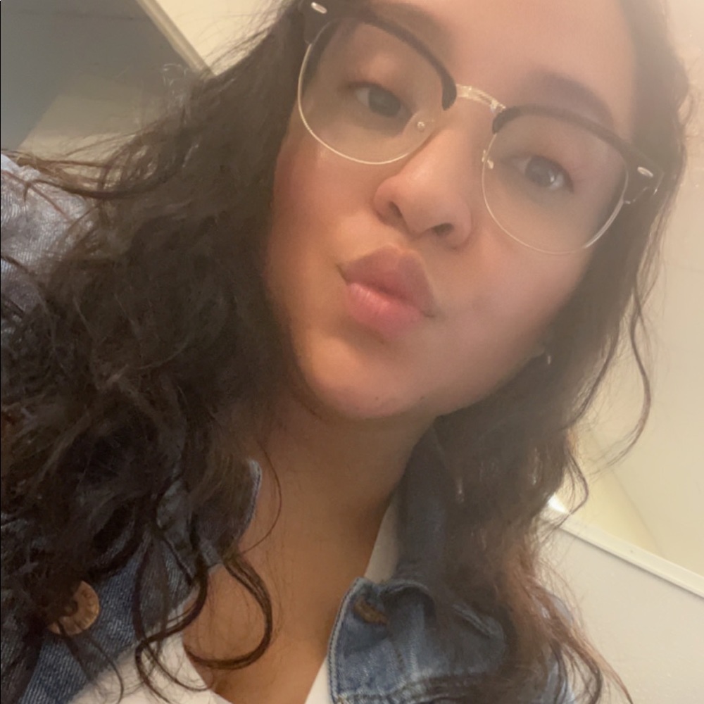 Meet your Posher, Graciela